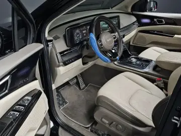 2023 Kia Carnival с пробегом 48 007 км