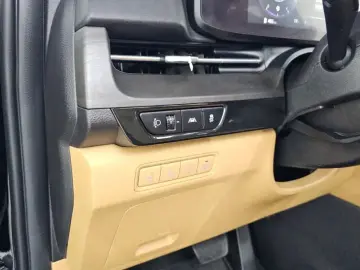 2023 Kia Carnival с пробегом 66 824 км