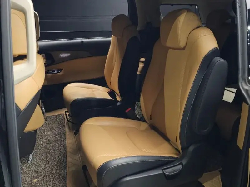 2021 Kia Carnival с пробегом 68 101 км