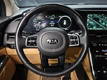 2021 Kia Carnival с пробегом 68 101 км