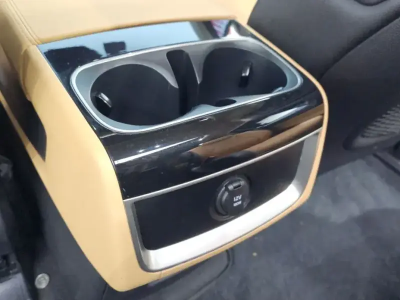 2023 Kia Carnival с пробегом 66 824 км