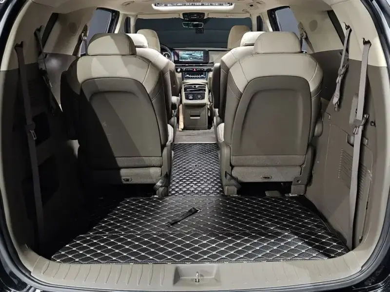 2023 Kia Carnival с пробегом 48 007 км