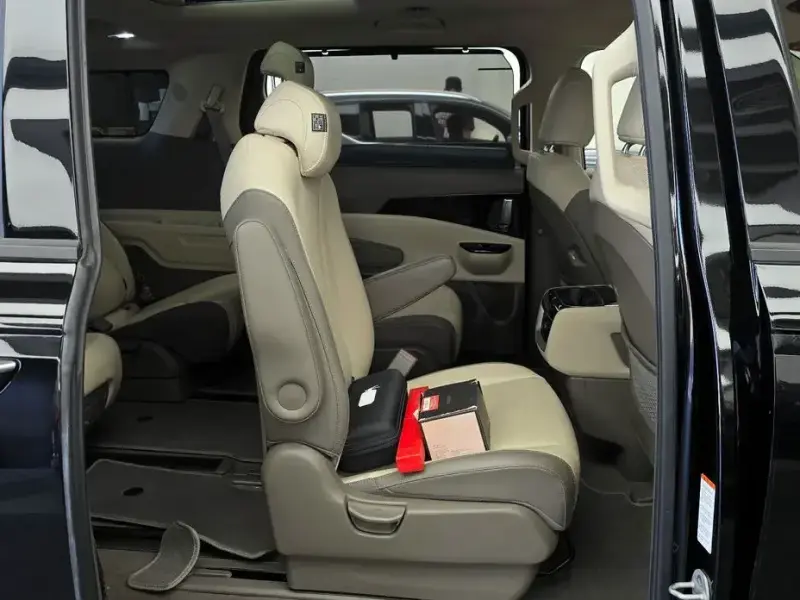 2021 Kia Carnival с пробегом 30 453 км