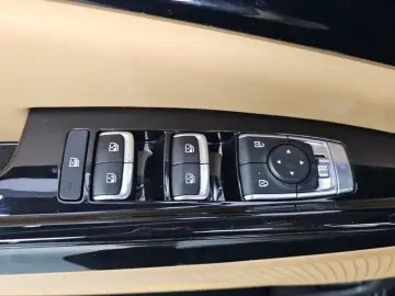 2023 Kia Carnival с пробегом 66 824 км