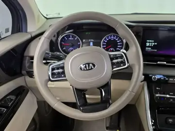 2021 Kia Carnival с пробегом 30 453 км