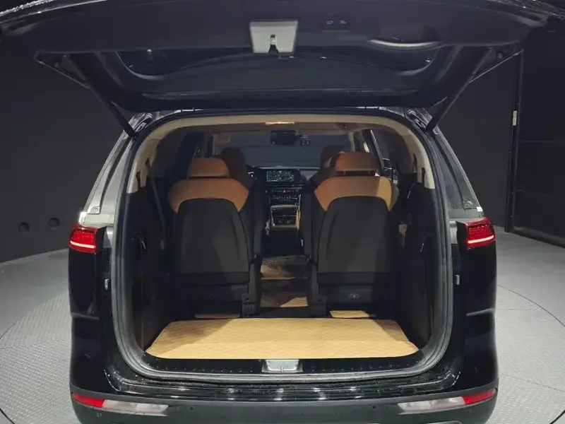 2021 Kia Carnival с пробегом 68 101 км