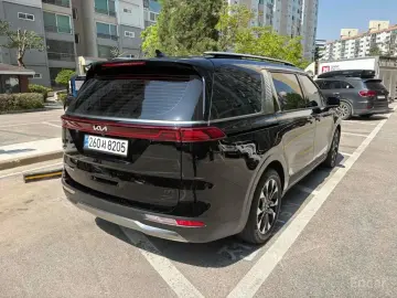 2023 Kia Carnival с пробегом 37 459 км