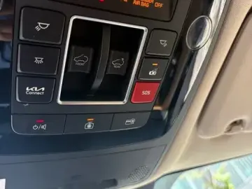 2023 Kia Carnival с пробегом 37 459 км