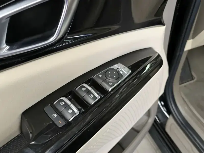 2021 Kia Carnival с пробегом 30 453 км