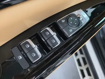 2022 Kia Carnival с пробегом 72 755 км