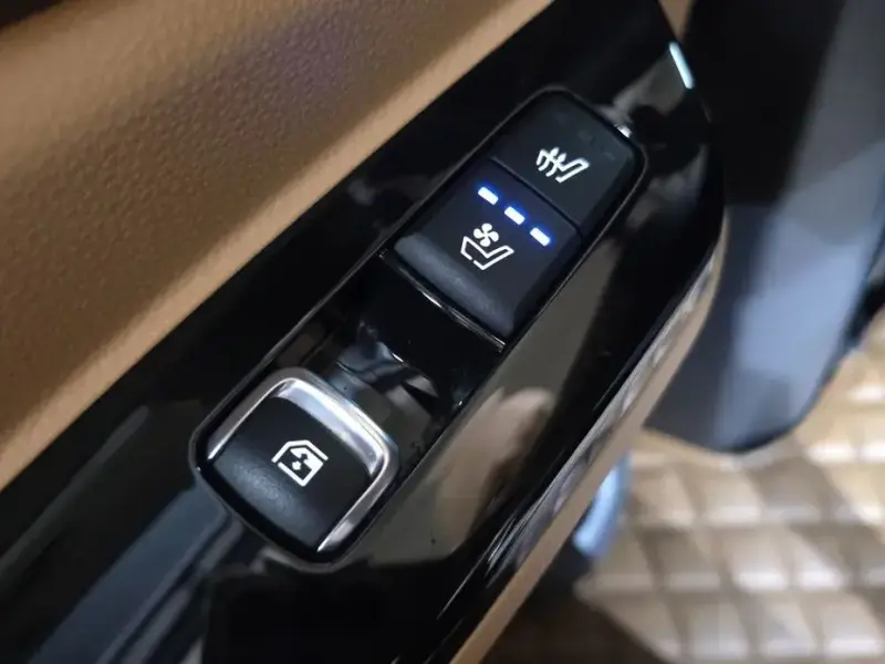 2022 Kia Carnival с пробегом 72 755 км