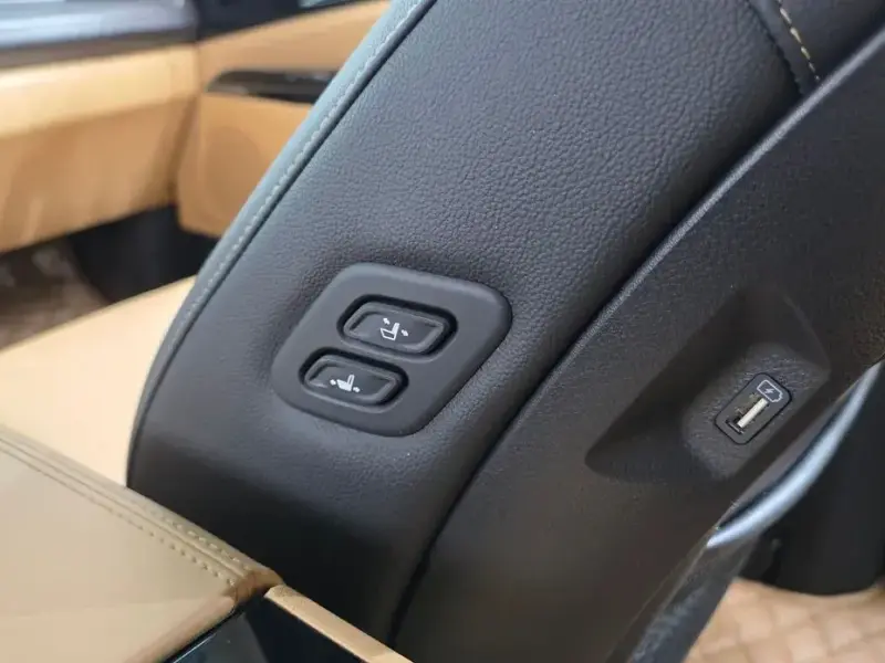 2022 Kia Carnival с пробегом 72 755 км