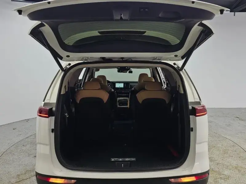 2022 Kia Carnival с пробегом 36 144 км