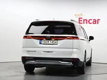 2021 Kia Carnival с пробегом 77 451 км