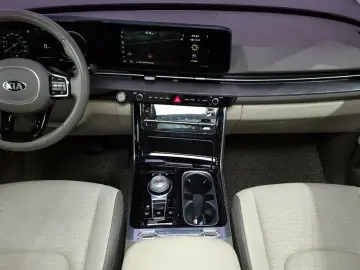 2021 Kia Carnival с пробегом 77 451 км