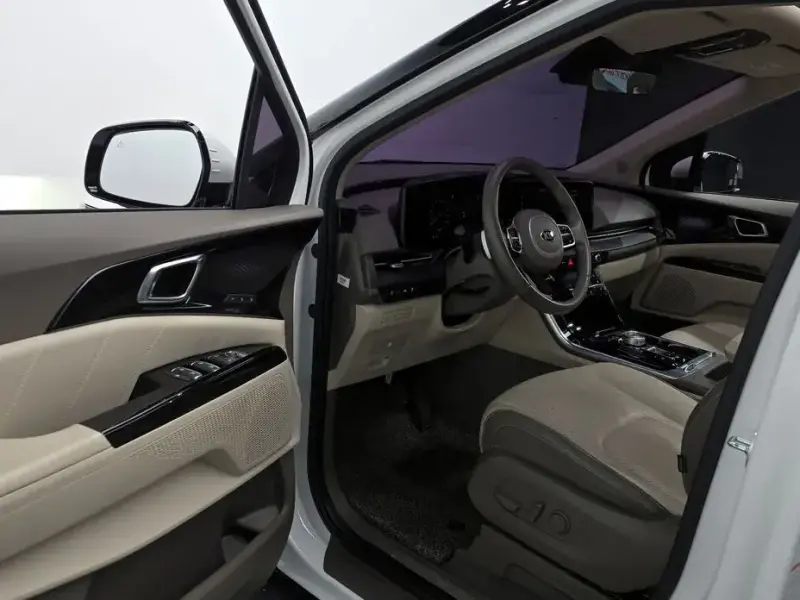 2021 Kia Carnival с пробегом 77 451 км