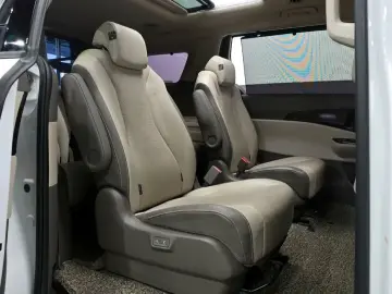 2021 Kia Carnival с пробегом 77 451 км
