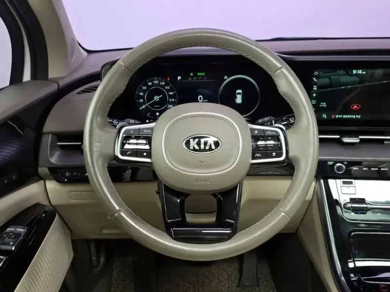 2021 Kia Carnival с пробегом 77 451 км