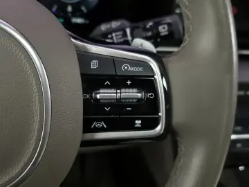 2021 Kia Carnival с пробегом 77 451 км