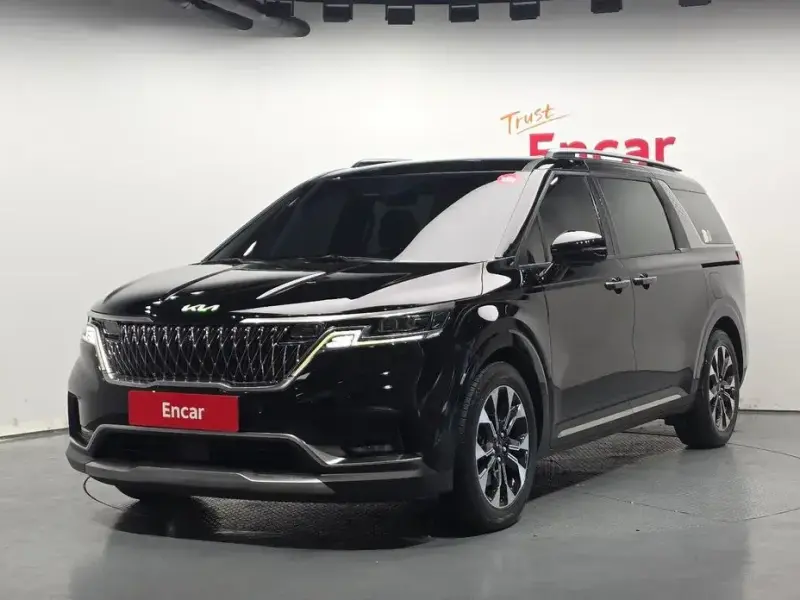 2022 Kia Carnival с пробегом 141 300 км