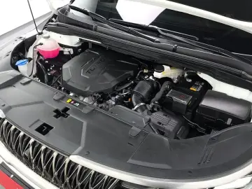 2023 Kia Carnival с пробегом 20 677 км