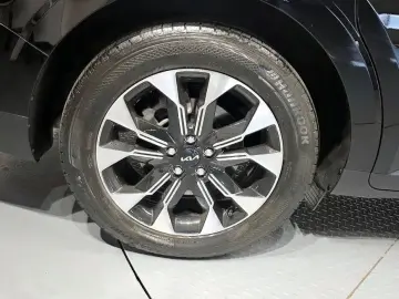 2022 Kia Carnival с пробегом 141 300 км