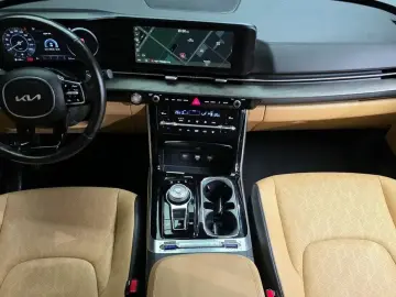 2023 Kia Carnival с пробегом 61 648 км