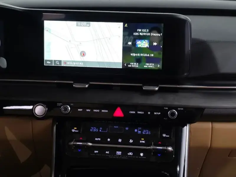 2023 Kia Carnival с пробегом 20 677 км