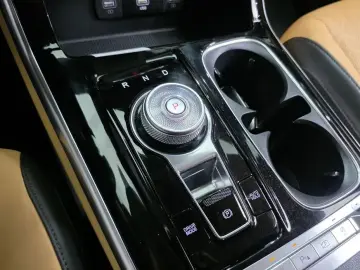2023 Kia Carnival с пробегом 61 648 км
