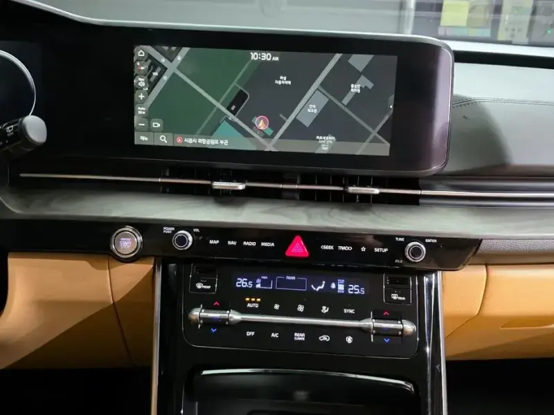 2023 Kia Carnival с пробегом 61 648 км