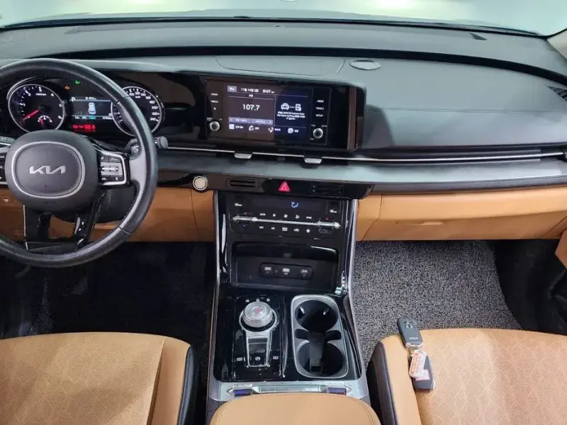 2022 Kia Carnival с пробегом 67 928 км