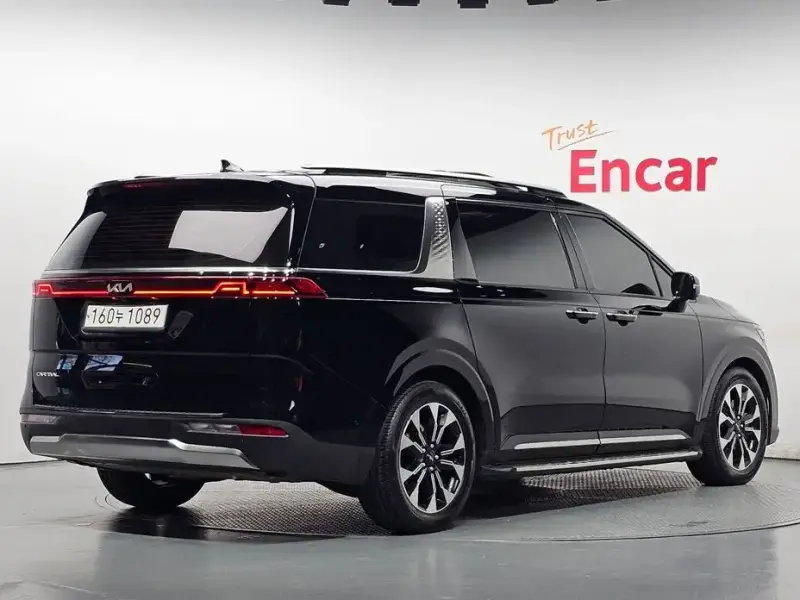 2022 Kia Carnival с пробегом 65 503 км