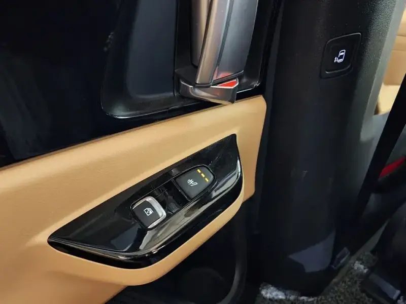 2022 Kia Carnival с пробегом 67 928 км