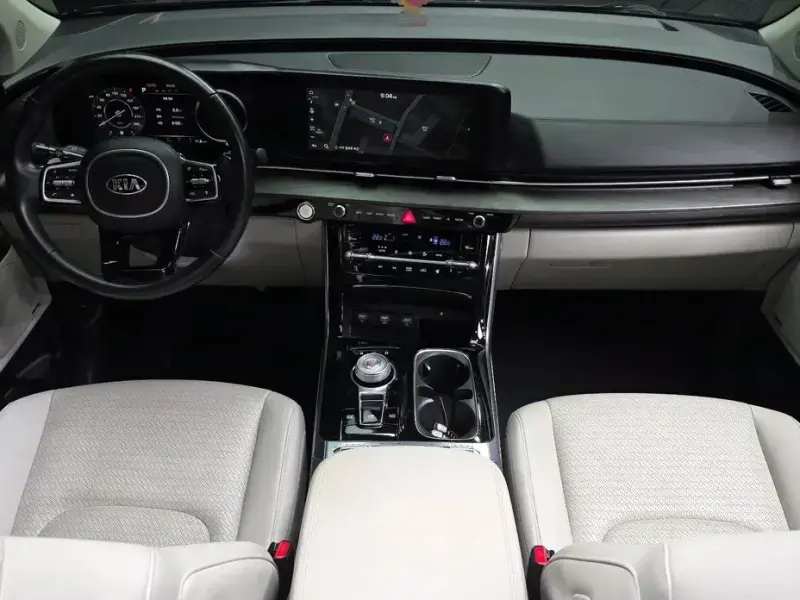 2021 Kia Carnival с пробегом 32 752 км