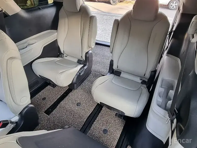2021 Kia Carnival с пробегом 180 916 км