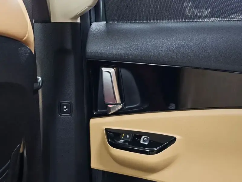 2022 Kia Carnival с пробегом 65 503 км
