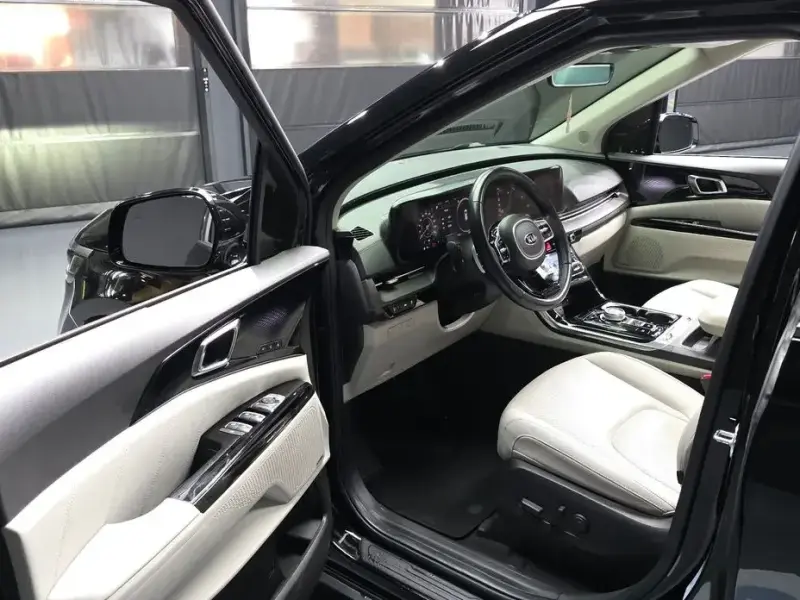 2021 Kia Carnival с пробегом 32 752 км