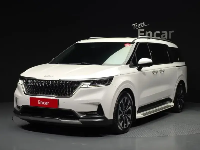 2022 Kia Carnival с пробегом 83 732 км