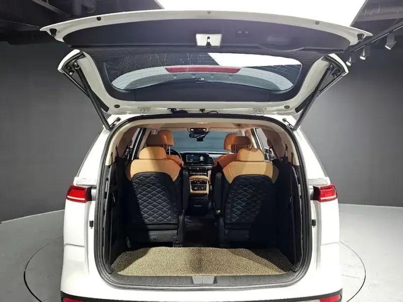 2021 Kia Carnival с пробегом 148 313 км