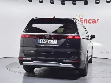 2021 Kia Carnival с пробегом 129 561 км
