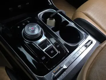 2022 Kia Carnival с пробегом 83 732 км