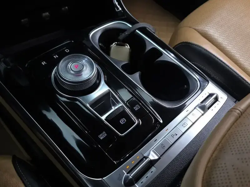 2022 Kia Carnival с пробегом 83 732 км
