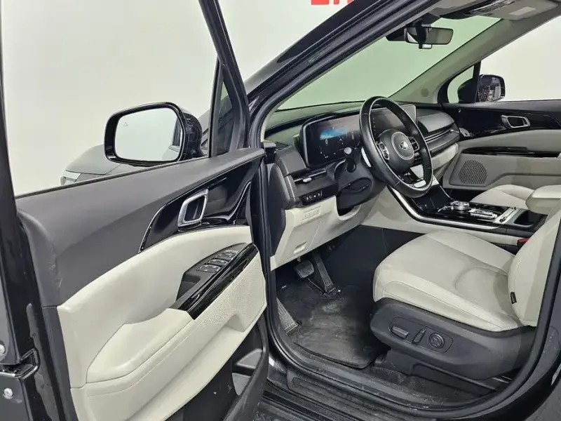 2021 Kia Carnival с пробегом 129 561 км