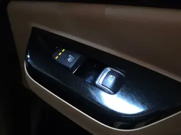 2022 Kia Carnival с пробегом 83 732 км