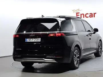 2022 Kia Carnival с пробегом 82 068 км