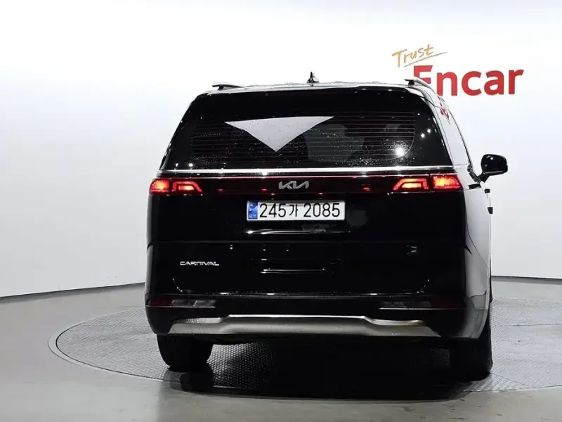 2022 Kia Carnival с пробегом 82 068 км