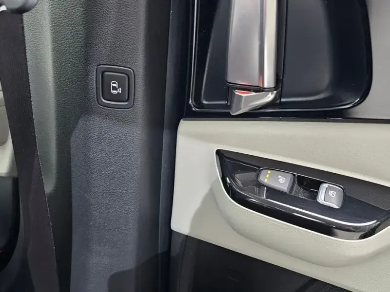 2021 Kia Carnival с пробегом 129 561 км