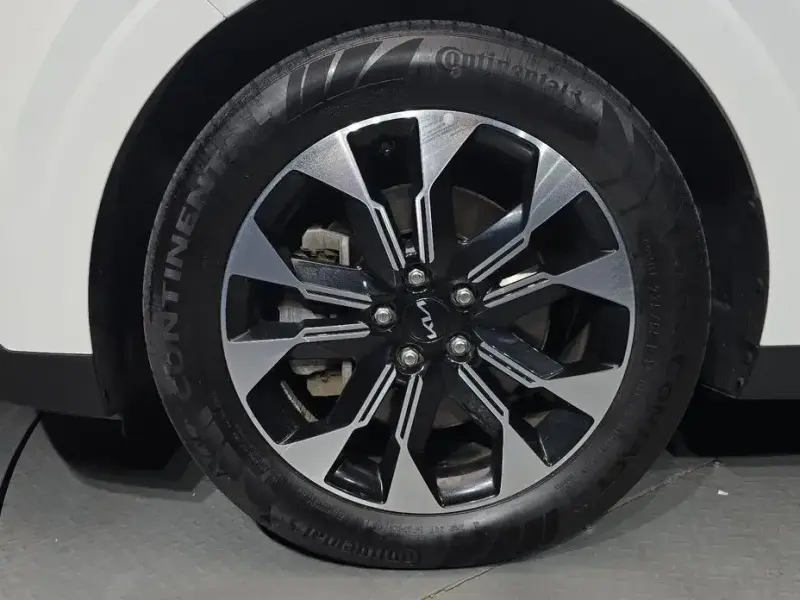 2022 Kia Carnival с пробегом 62 173 км
