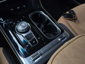 2022 Kia Carnival с пробегом 62 173 км