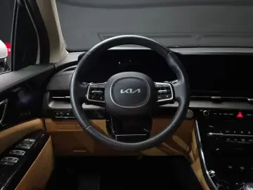 2022 Kia Carnival с пробегом 62 173 км